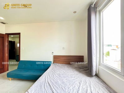 Bach Dang Street, Vietnam Bach Dang Street, Vietnam