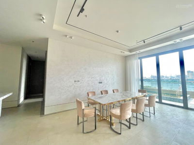 The River Thu Thiem, Vietnam  The River Thu Thiem, Vietnam