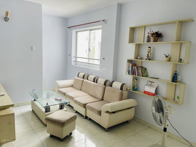 Le Thi Rieng Street, Vietnam Le Thi Rieng Street, Vietnam