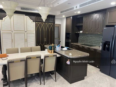 The Peak, Vietnam The Peak, Vietnam