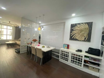 Hoang Anh Thanh Binh, Vietnam Hoang Anh Thanh Binh, Vietnam