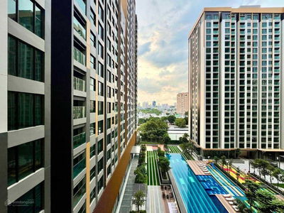 Of The Sun, Vietnam Of The Sun, Vietnam