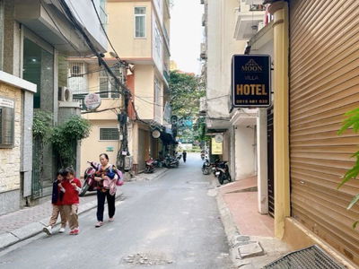 Yen Lang Street, Vietnam Yen Lang Street, Vietnam