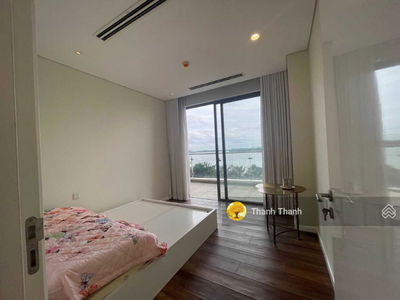 Diamond Island, Vietnam Diamond Island, Vietnam