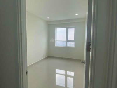 Topaz Elite, Vietnam Topaz Elite, Vietnam