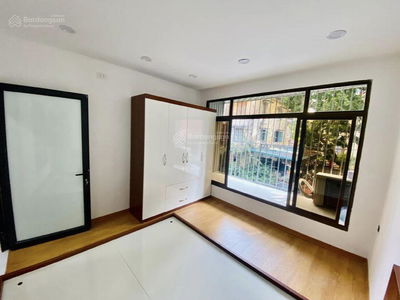 Yen Ninh Street Yen Ninh Street