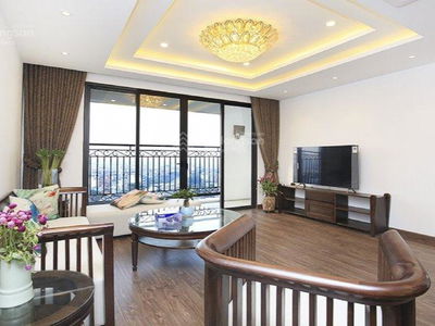 D'. Le Roi Soleil, Vietnam D'. Le Roi Soleil, Vietnam