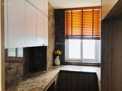 Xuan La Street, Vietnam Xuan La Street, Vietnam