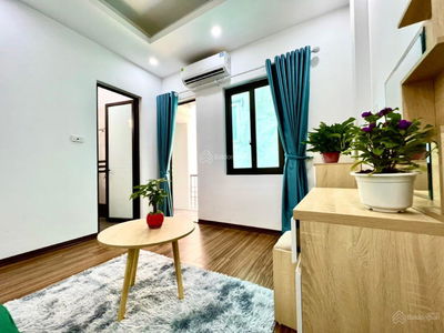 Xuan La Street, Vietnam Xuan La Street, Vietnam