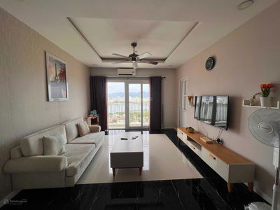 The Monarchy Project, Vietnam The Monarchy Project, Vietnam