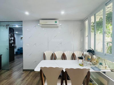 Thanh Thai Street, Vietnam Thanh Thai Street, Vietnam