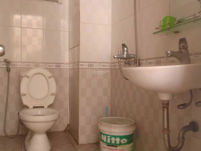 Nguyen Huu Tien Street, Vietnam  Nguyen Huu Tien Street, Vietnam