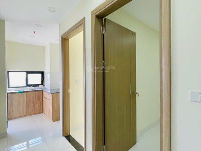 Dong Quoc Binh Street, Vietnam  Dong Quoc Binh Street, Vietnam