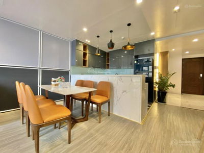 Kosmo Tay Ho, Vietnam Kosmo Tay Ho, Vietnam