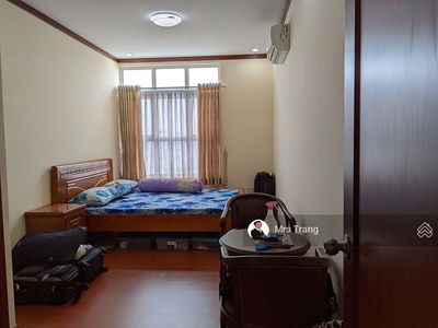 Hoang Anh Thanh Binh, Vietnam Hoang Anh Thanh Binh, Vietnam