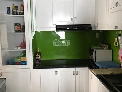 Hoang Anh Thanh Binh, Vietnam Hoang Anh Thanh Binh, Vietnam