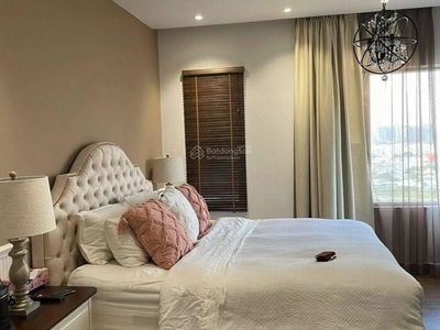 Sunrise City, Vietnam Sunrise City, Vietnam