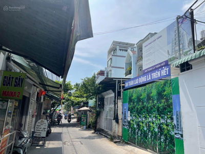 Tran Xuan Soan Street, Vietnam Tran Xuan Soan Street, Vietnam