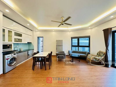 Au Co Street, Vietnam Au Co Street, Vietnam