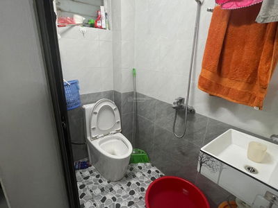 Ton That Tung Street, Vietnam Ton That Tung Street, Vietnam