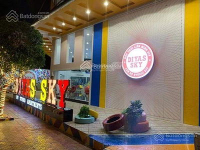 Diyas Sky, Vietnam Diyas Sky, Vietnam