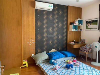 Him Lam Riverside, Vietnam  Him Lam Riverside, Vietnam