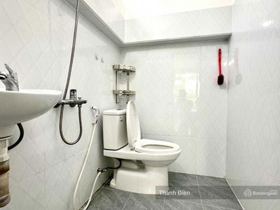 Dang Thuy Tram Street, Vietnam Dang Thuy Tram Street, Vietnam