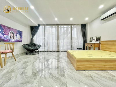 Chu Van An Street, Vietnam Chu Van An Street, Vietnam