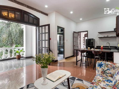 Truong Quoc Dung Street, Vietnam Truong Quoc Dung Street, Vietnam