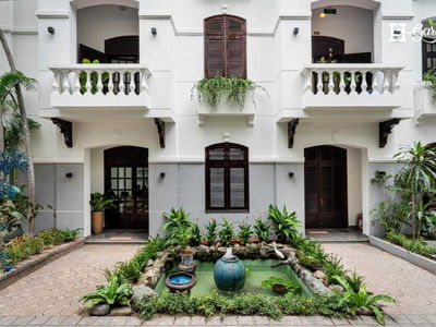 Truong Quoc Dung Street, Vietnam Truong Quoc Dung Street, Vietnam