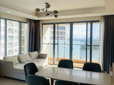 Diamond Island, Vietnam Diamond Island, Vietnam