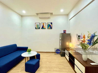 Lac Long Quan Street, Vietnam  Lac Long Quan Street, Vietnam