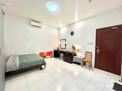 Chu Van An Street, Vietnam Chu Van An Street, Vietnam