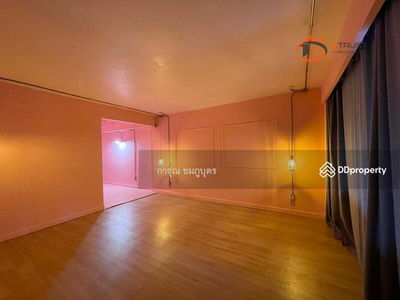 10500, Bangkok, Thailand 10500, Bangkok, Thailand