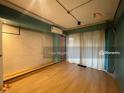 10500, Bangkok, Thailand 10500, Bangkok, Thailand