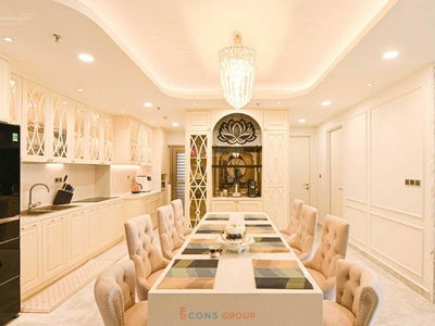 The Peak, Vietnam The Peak, Vietnam