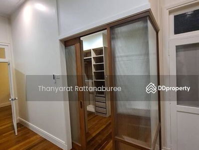 House for rent located between BTS Phrakanong and Ekkamai, Bangkok, Thailand House for rent located between BTS Phrakanong and Ekkamai, Bangkok, Thailand