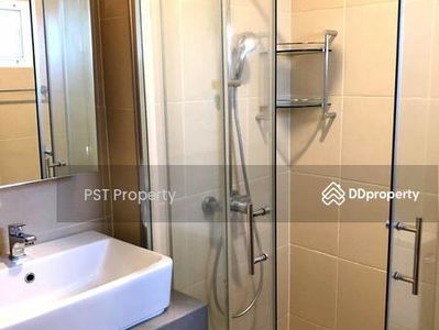 Single house near Bts Bangna and bearing, Bangkok, Thailand Single house near Bts Bangna and bearing, Bangkok, Thailand