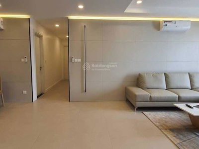 The Sun Me Tri, Vietnam The Sun Me Tri, Vietnam