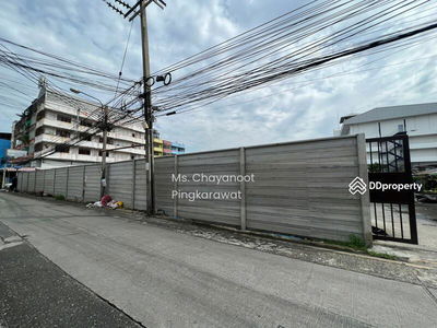 Land Charoen Krung, Bangkok, Thailand Land Charoen Krung, Bangkok, Thailand