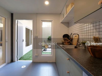 4 bedroom townhouse on Sukhumvit 71, Bangkok, Thailand 4 bedroom townhouse on Sukhumvit 71, Bangkok, Thailand