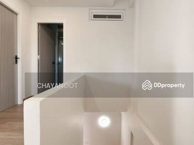 4 bedroom townhouse on Sukhumvit 71, Bangkok, Thailand 4 bedroom townhouse on Sukhumvit 71, Bangkok, Thailand