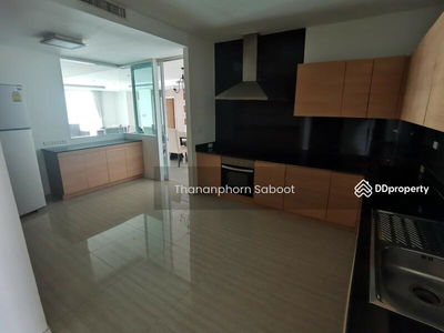 Charoenjai Place, Bangkok, Thailand Charoenjai Place, Bangkok, Thailand