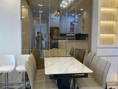 Republic Garden, Vietnam Republic Garden, Vietnam