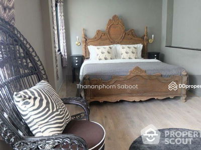 Spacious 4-Bedroom Townhouse, Bangkok, Thailand Spacious 4-Bedroom Townhouse, Bangkok, Thailand