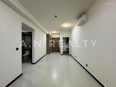 De La Sol, Vietnam De La Sol, Vietnam