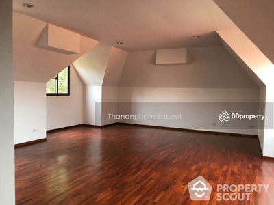 Large 7-Bedroom House, Bangkok, Thailand Large 7-Bedroom House, Bangkok, Thailand