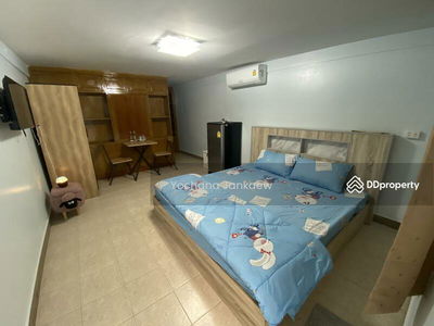 Large 10-Br House near BTS Phaya Thai, Bangkok, Thailand Large 10-Br House near BTS Phaya Thai, Bangkok, Thailand