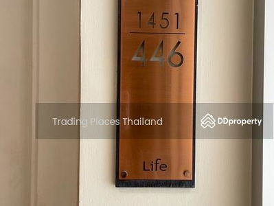 Life @ Sukhumvit 65, Bangkok, Thailand Life @ Sukhumvit 65, Bangkok, Thailand