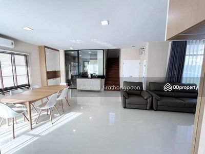 Manthana Onnut–Wongwaen 4, Bangkok, Thailand Manthana Onnut–Wongwaen 4, Bangkok, Thailand